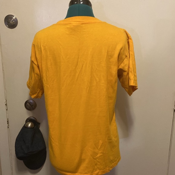 Looney Tunes Med Short Sleeve T-Shirt “TAZ UNSTOPPABLE ATTITUDE” - Picture 4 of 6